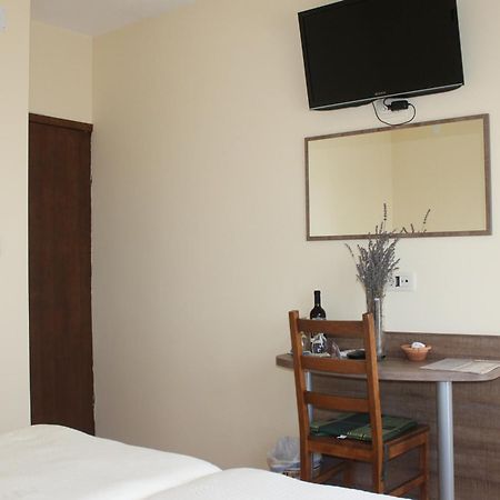 Rooms & Apartment Vinia Б'єловар Номер фото