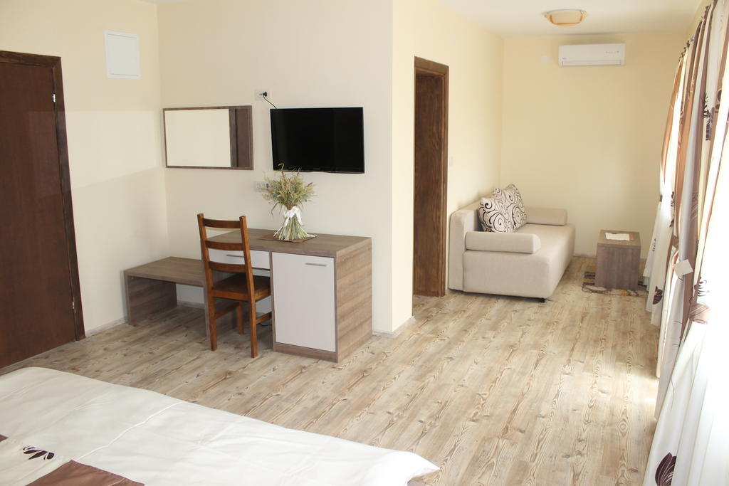Rooms & Apartment Vinia Б'єловар Екстер'єр фото
